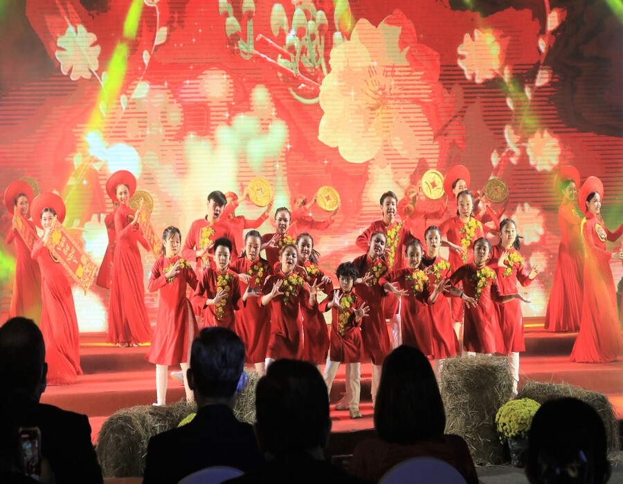 Vietnamese Tet Festival 2022 In Ho Chi Minh City 