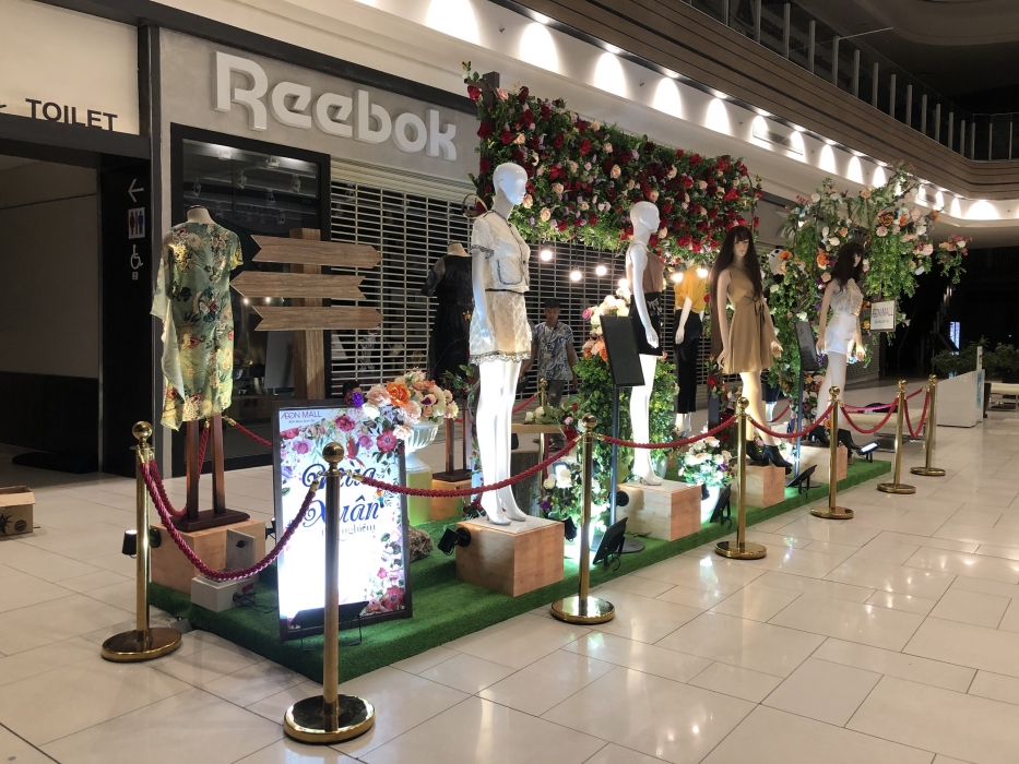 Decor Booth Mannequin