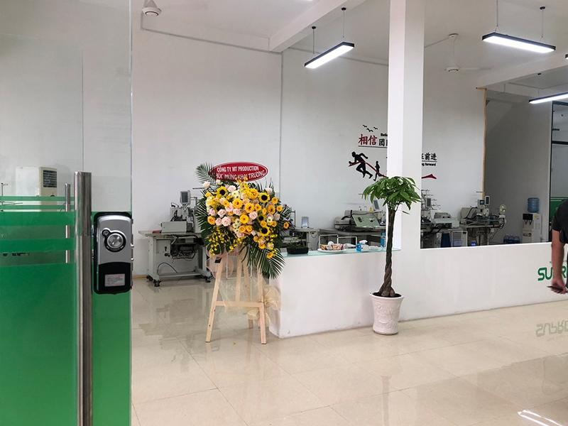 Showroom Supreme